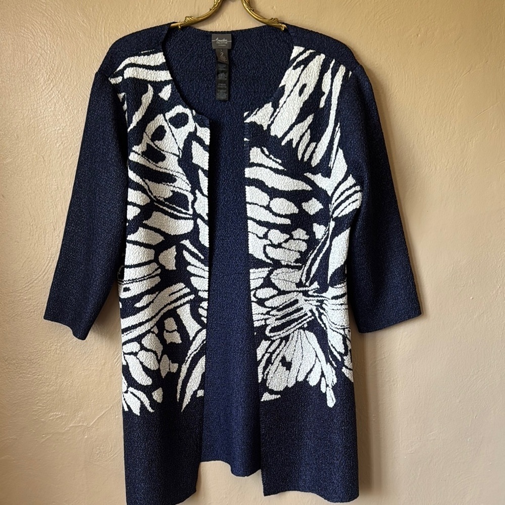 Traveler’s Collection By Chico’s Crinkle Blue and White Cardigan